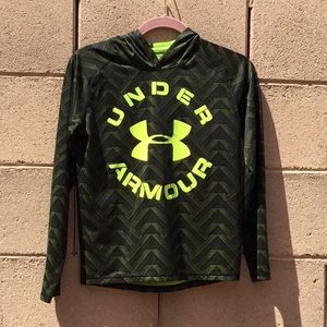 Under armour long sleeve tee shirt with hood